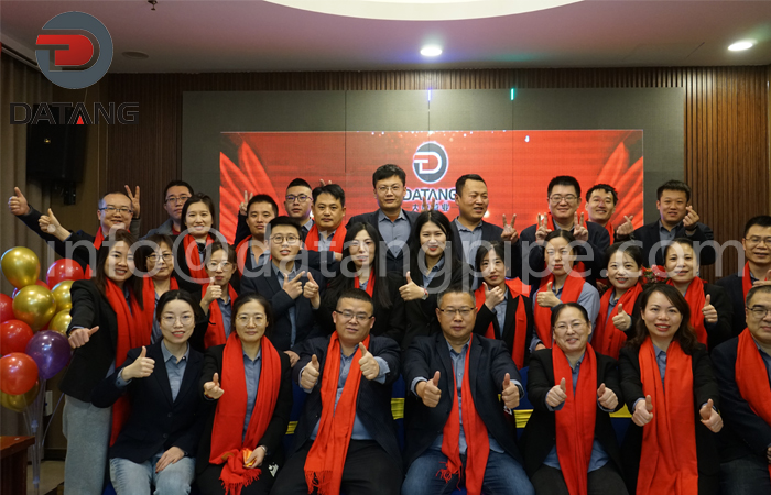 Datang Fin Tube works together as a family Datang Fin Tube works together as a family